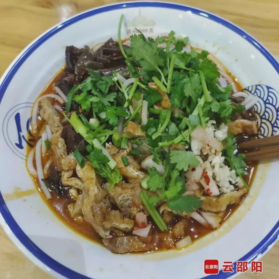 OB电竞官方网站-邵阳队VS大湾区湖南人队，这不只是一场比赛，更是一次家人的团圆